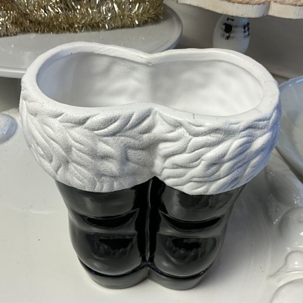 Absolute best! Vintage Ceramic Santa Boot Planter Black Boot Planter - Picture 6 of 7
